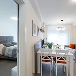 No 2 Apartament *